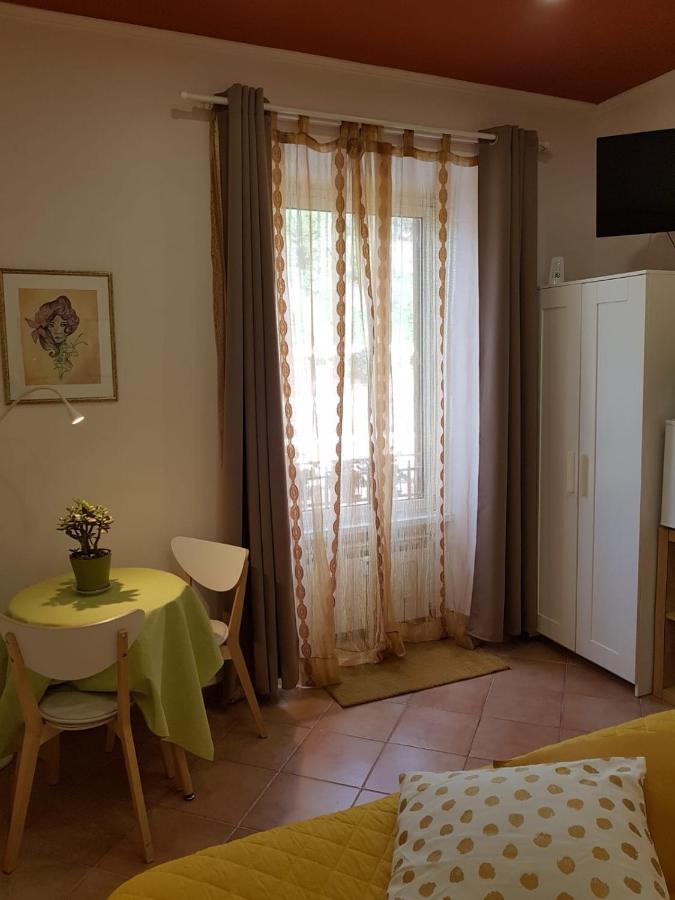 Le Tre Sorelle A Testaccio Couette-café